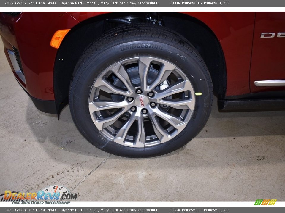 2022 GMC Yukon Denali 4WD Cayenne Red Tintcoat / Very Dark Ash Gray/Dark Walnut Photo #5