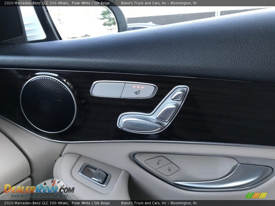 2020 Mercedes-Benz GLC 300 4Matic Polar White / Silk Beige Photo #22