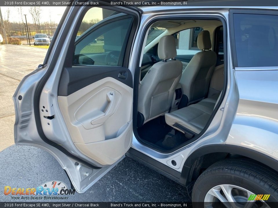 2018 Ford Escape SE 4WD Ingot Silver / Charcoal Black Photo #34