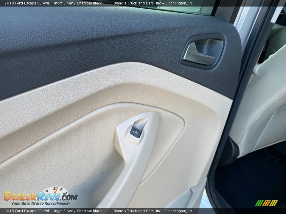 2018 Ford Escape SE 4WD Ingot Silver / Charcoal Black Photo #35