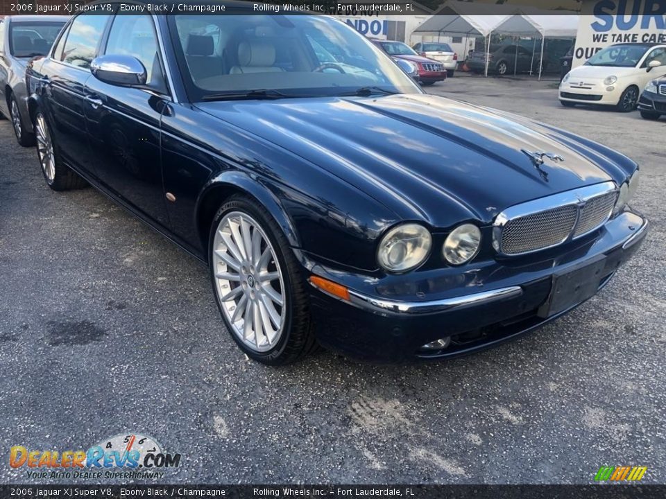 2006 Jaguar XJ Super V8 Ebony Black / Champagne Photo #3