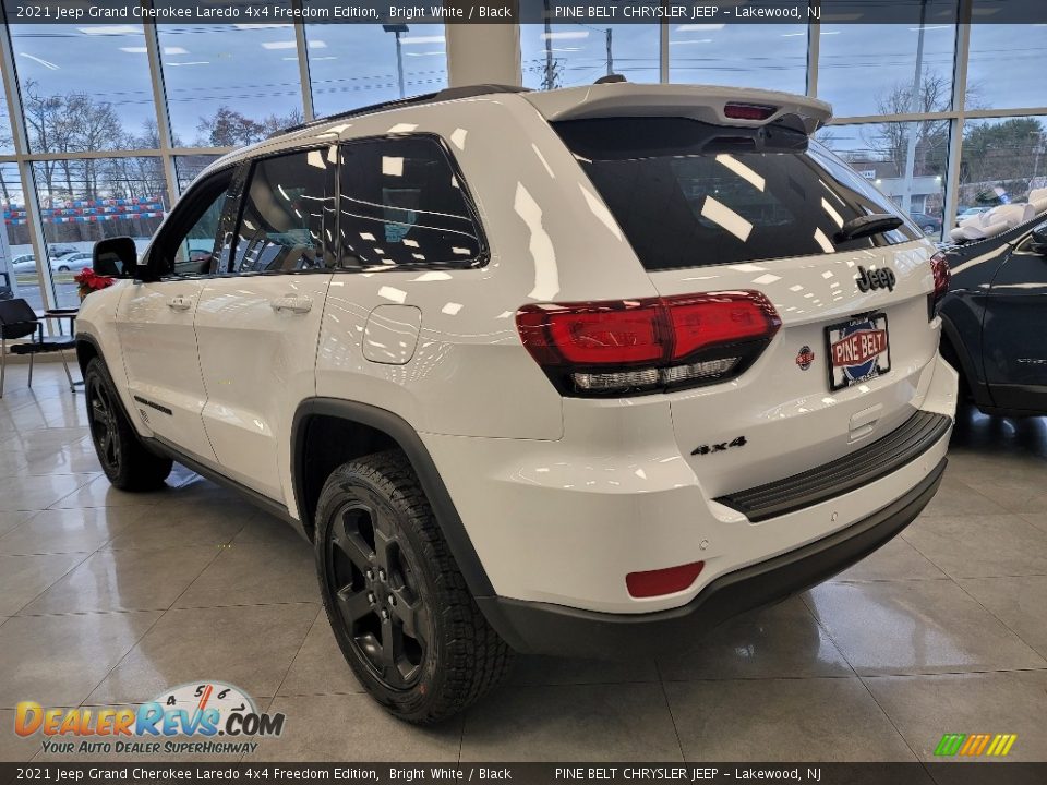 2021 Jeep Grand Cherokee Laredo 4x4 Freedom Edition Bright White / Black Photo #4