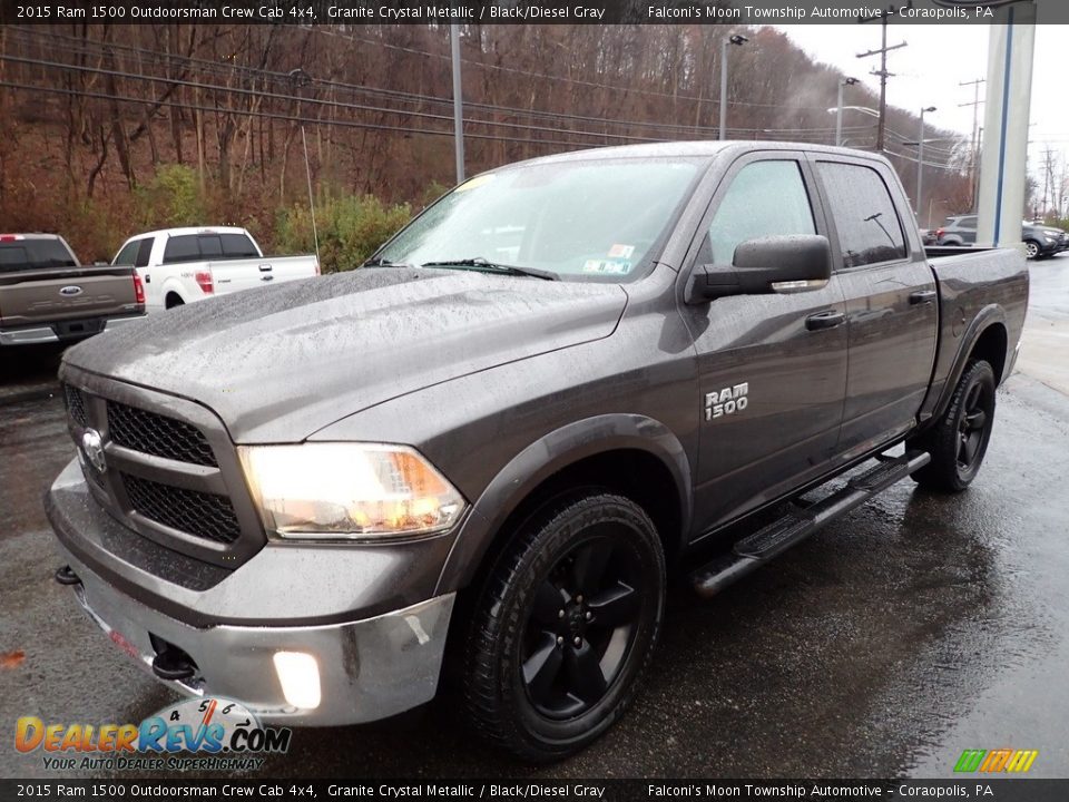 Front 3/4 View of 2015 Ram 1500 Outdoorsman Crew Cab 4x4 Photo #5