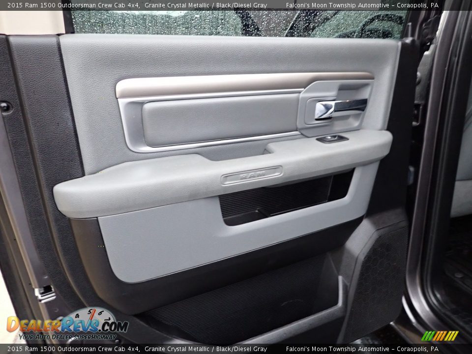 Door Panel of 2015 Ram 1500 Outdoorsman Crew Cab 4x4 Photo #19