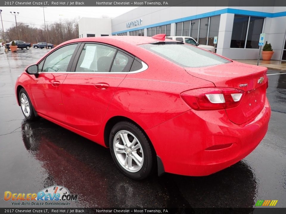 2017 Chevrolet Cruze LT Red Hot / Jet Black Photo #4