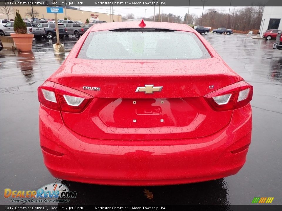 2017 Chevrolet Cruze LT Red Hot / Jet Black Photo #6