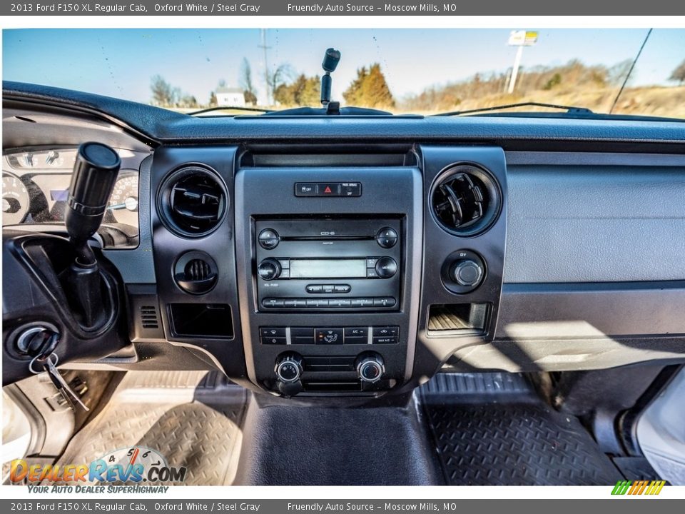 2013 Ford F150 XL Regular Cab Oxford White / Steel Gray Photo #28