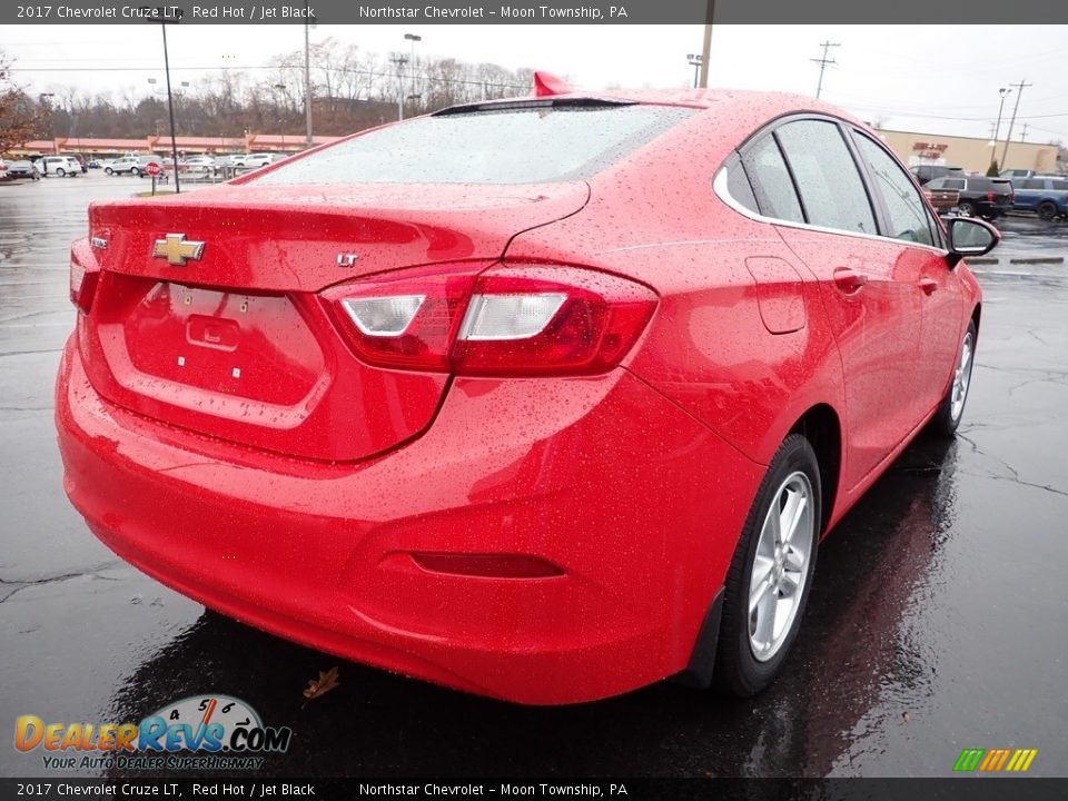 2017 Chevrolet Cruze LT Red Hot / Jet Black Photo #8