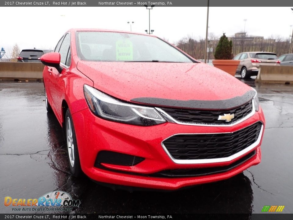 2017 Chevrolet Cruze LT Red Hot / Jet Black Photo #12