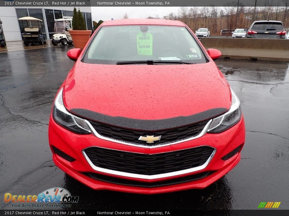 2017 Chevrolet Cruze LT Red Hot / Jet Black Photo #13