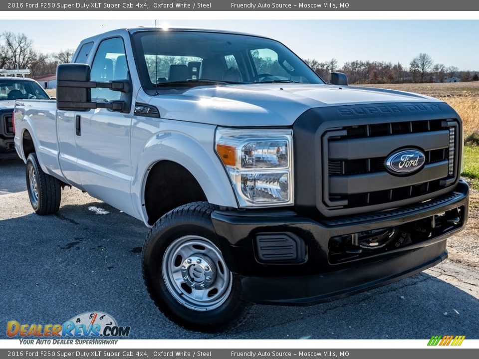 2016 Ford F250 Super Duty XLT Super Cab 4x4 Oxford White / Steel Photo #1