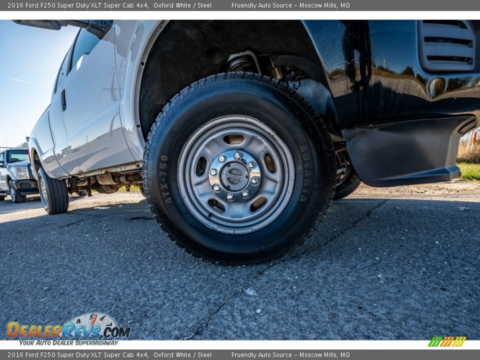 2016 Ford F250 Super Duty XLT Super Cab 4x4 Oxford White / Steel Photo #2