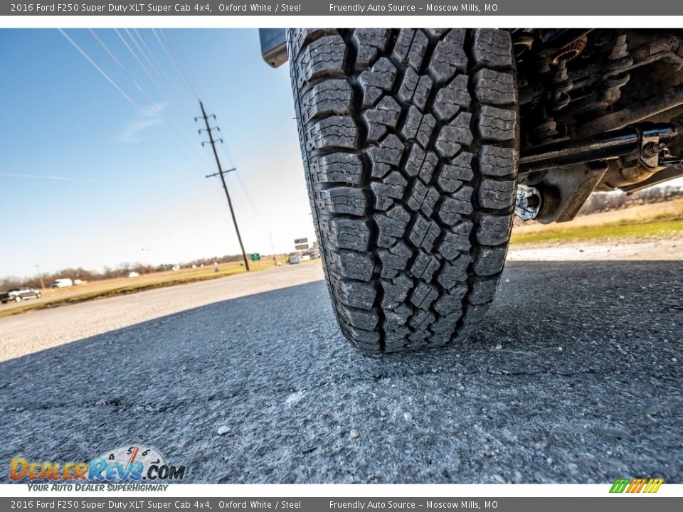 2016 Ford F250 Super Duty XLT Super Cab 4x4 Oxford White / Steel Photo #11