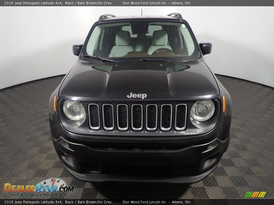 2016 Jeep Renegade Latitude 4x4 Black / Bark Brown/Ski Grey Photo #5