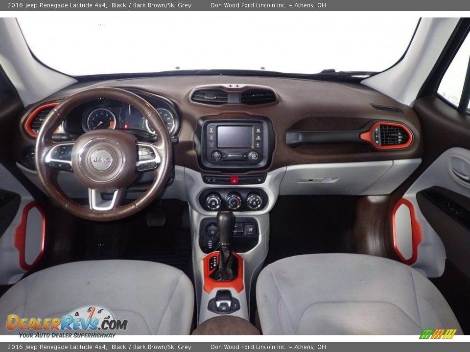 2016 Jeep Renegade Latitude 4x4 Black / Bark Brown/Ski Grey Photo #24