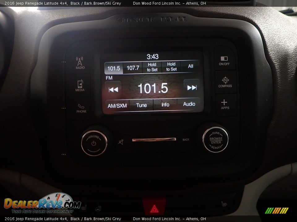 2016 Jeep Renegade Latitude 4x4 Black / Bark Brown/Ski Grey Photo #26