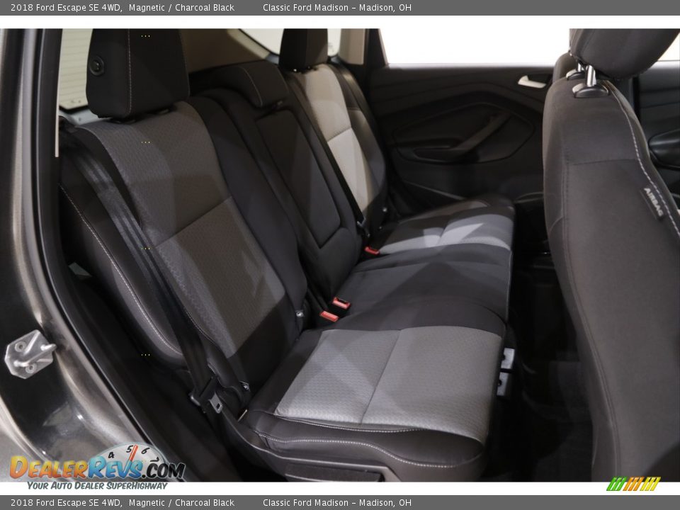 2018 Ford Escape SE 4WD Magnetic / Charcoal Black Photo #15