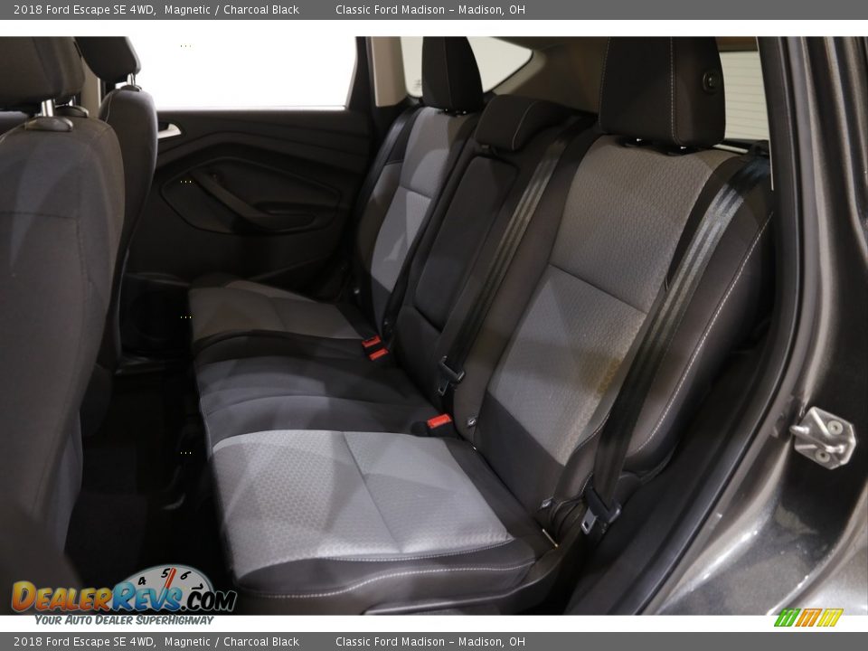 2018 Ford Escape SE 4WD Magnetic / Charcoal Black Photo #16