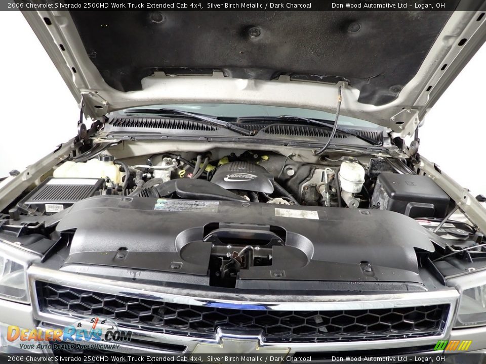 2006 Chevrolet Silverado 2500HD Work Truck Extended Cab 4x4 Silver Birch Metallic / Dark Charcoal Photo #5