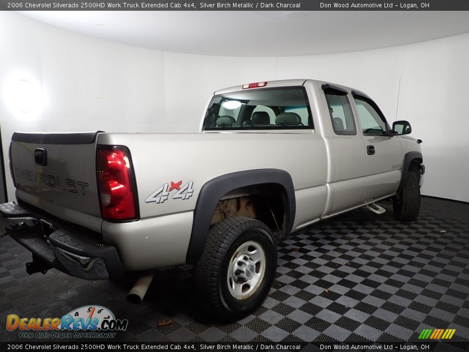 2006 Chevrolet Silverado 2500HD Work Truck Extended Cab 4x4 Silver Birch Metallic / Dark Charcoal Photo #12