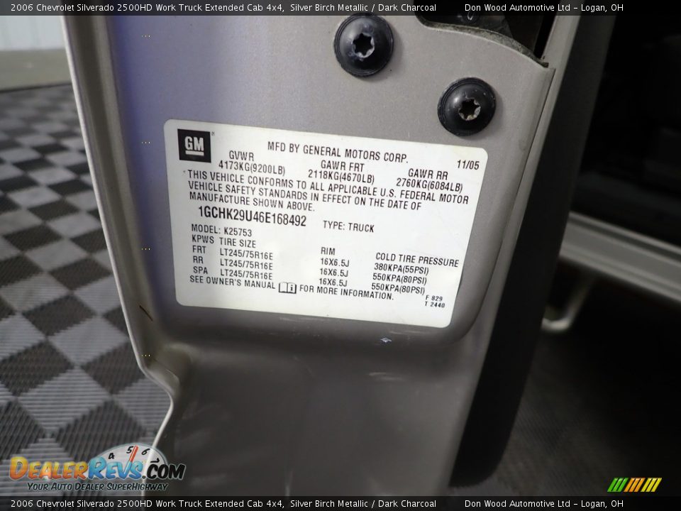 2006 Chevrolet Silverado 2500HD Work Truck Extended Cab 4x4 Silver Birch Metallic / Dark Charcoal Photo #29