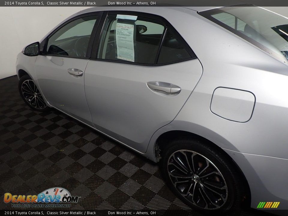 2014 Toyota Corolla S Classic Silver Metallic / Black Photo #18