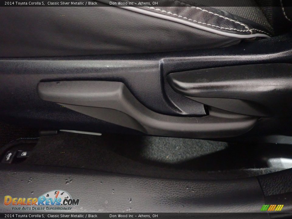 2014 Toyota Corolla S Classic Silver Metallic / Black Photo #23