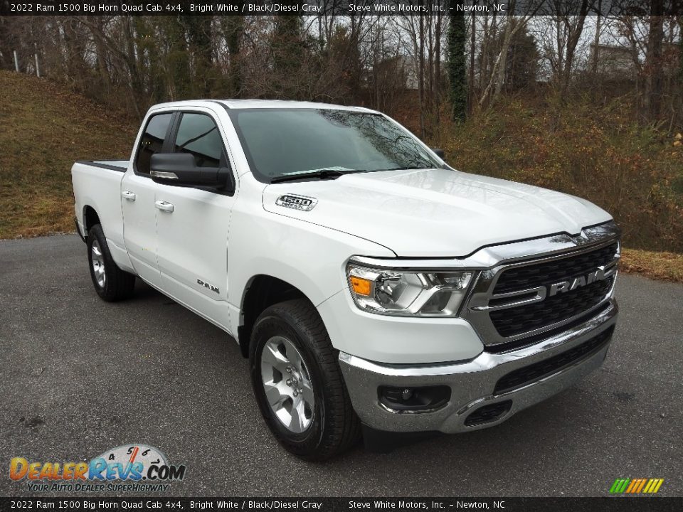 Front 3/4 View of 2022 Ram 1500 Big Horn Quad Cab 4x4 Photo #4