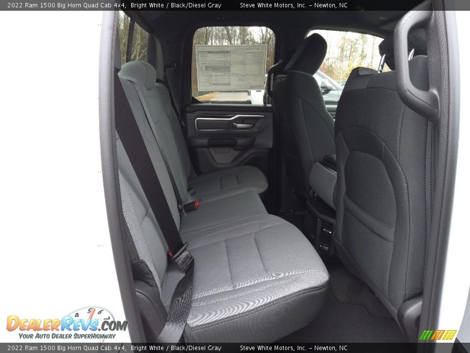 2022 Ram 1500 Big Horn Quad Cab 4x4 Bright White / Black/Diesel Gray Photo #16