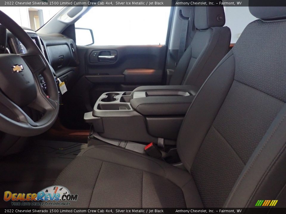 2022 Chevrolet Silverado 1500 Limited Custom Crew Cab 4x4 Silver Ice Metallic / Jet Black Photo #10