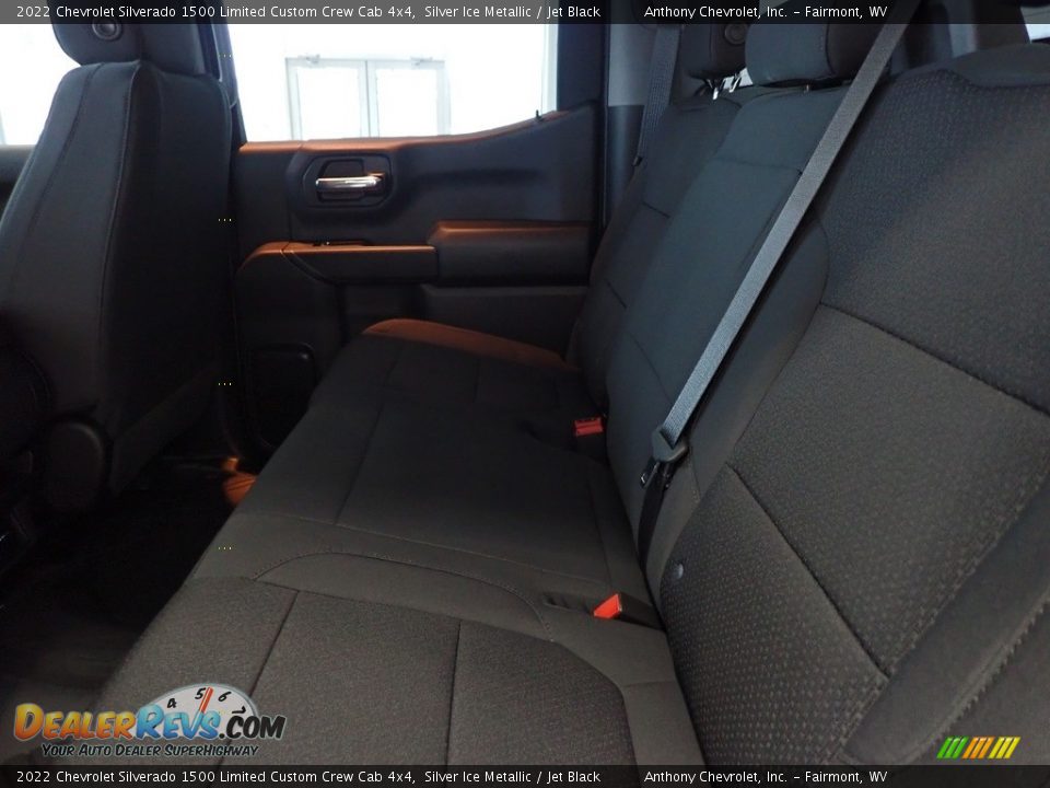 2022 Chevrolet Silverado 1500 Limited Custom Crew Cab 4x4 Silver Ice Metallic / Jet Black Photo #11