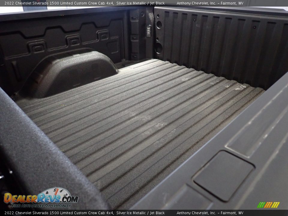 2022 Chevrolet Silverado 1500 Limited Custom Crew Cab 4x4 Silver Ice Metallic / Jet Black Photo #12