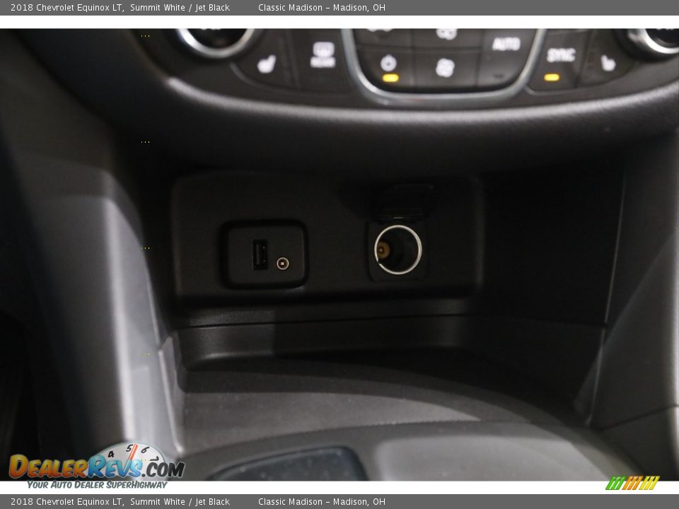 2018 Chevrolet Equinox LT Summit White / Jet Black Photo #13