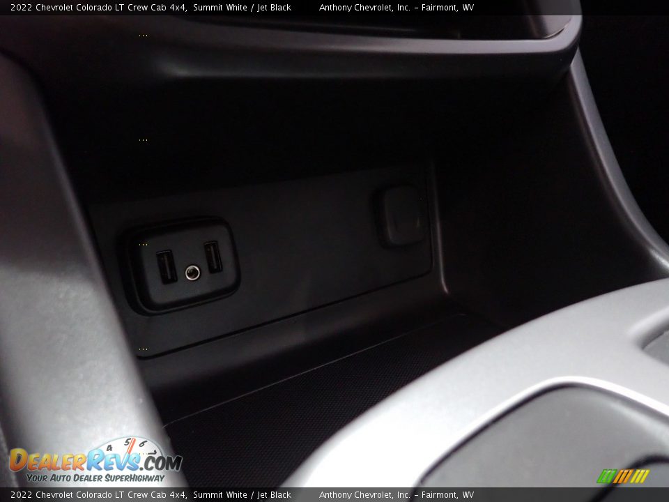 2022 Chevrolet Colorado LT Crew Cab 4x4 Summit White / Jet Black Photo #18