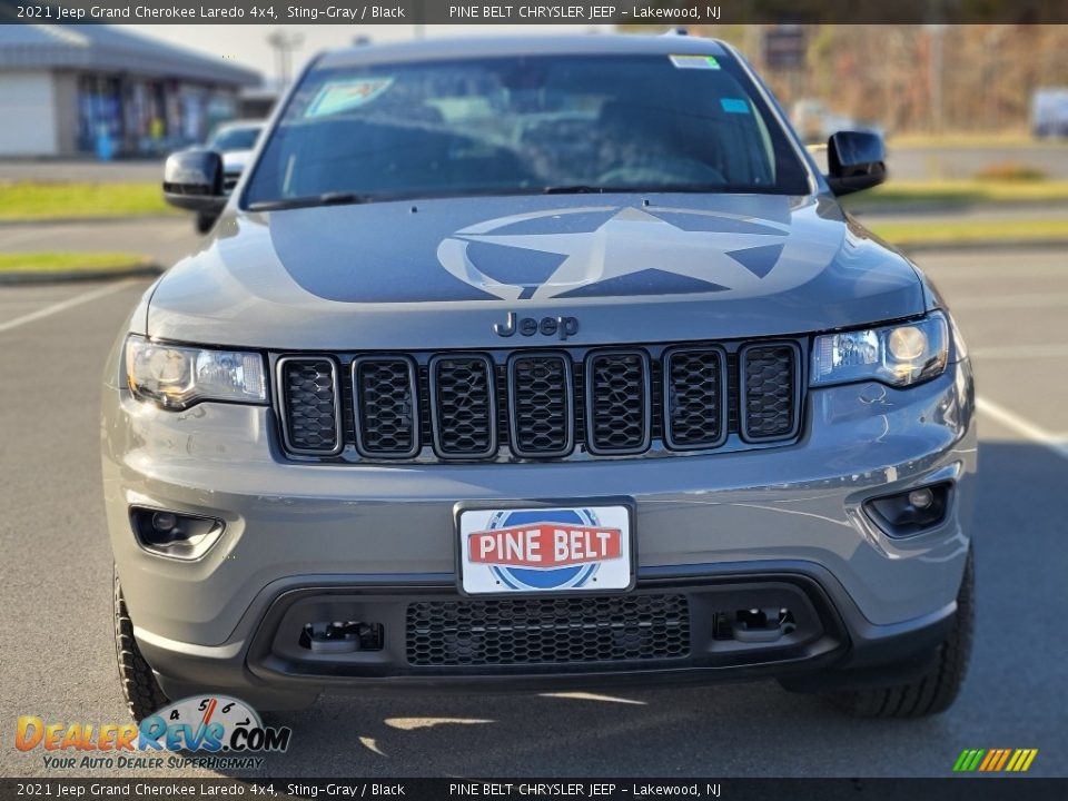 2021 Jeep Grand Cherokee Laredo 4x4 Sting-Gray / Black Photo #2