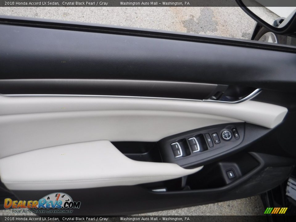 2018 Honda Accord LX Sedan Crystal Black Pearl / Gray Photo #11
