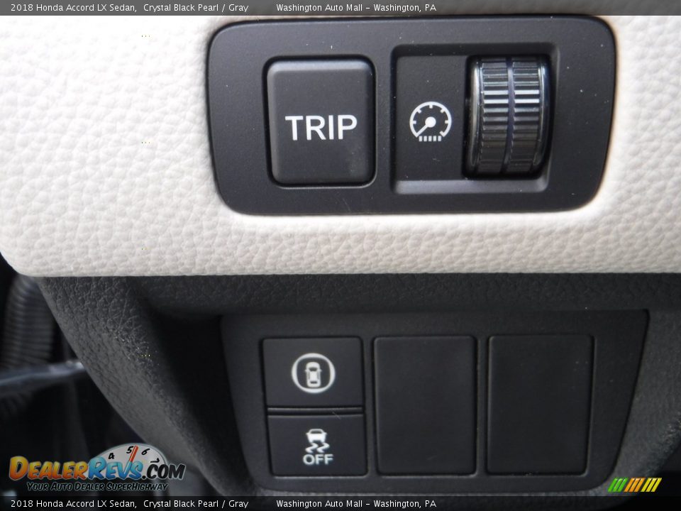 2018 Honda Accord LX Sedan Crystal Black Pearl / Gray Photo #13