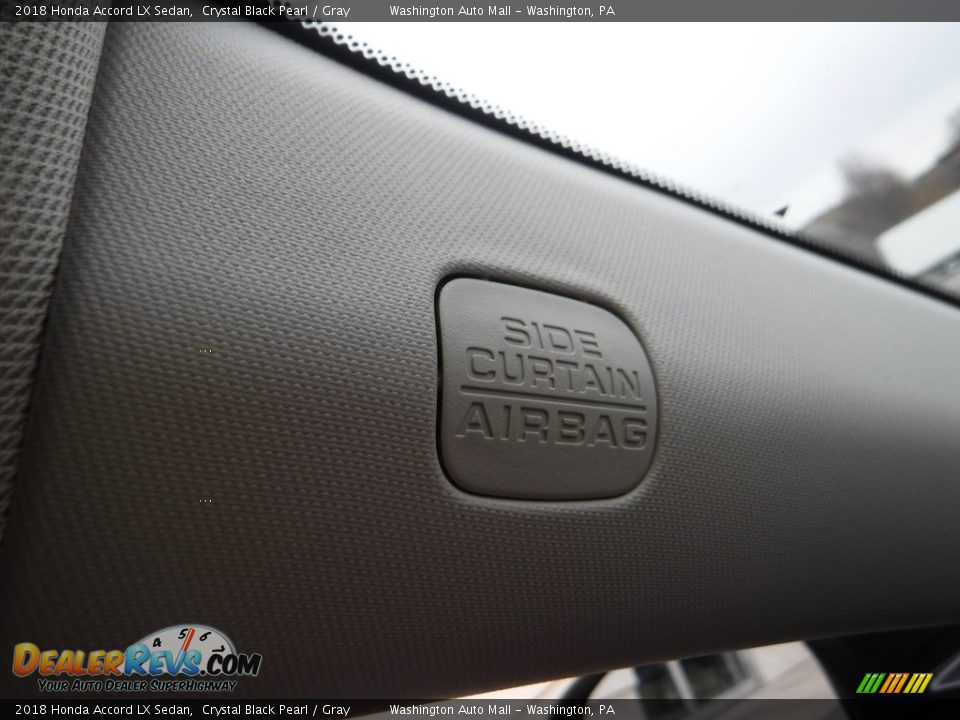 2018 Honda Accord LX Sedan Crystal Black Pearl / Gray Photo #17