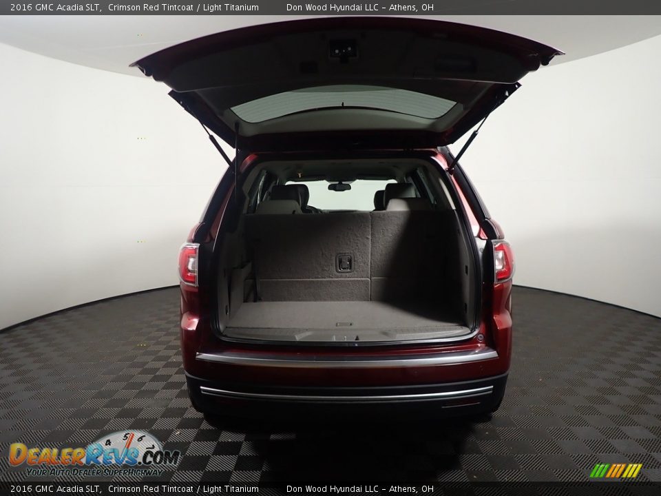 2016 GMC Acadia SLT Crimson Red Tintcoat / Light Titanium Photo #15