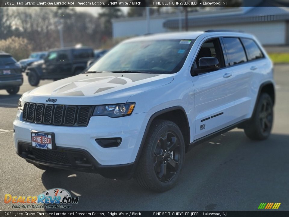 2021 Jeep Grand Cherokee Laredo 4x4 Freedom Edition Bright White / Black Photo #1