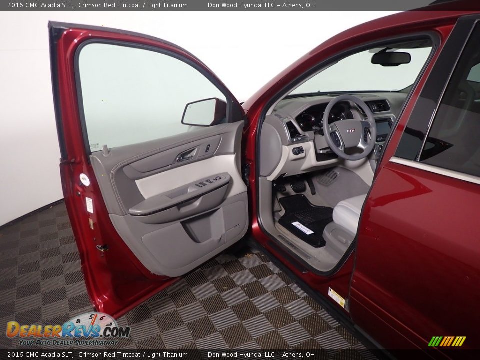 2016 GMC Acadia SLT Crimson Red Tintcoat / Light Titanium Photo #22