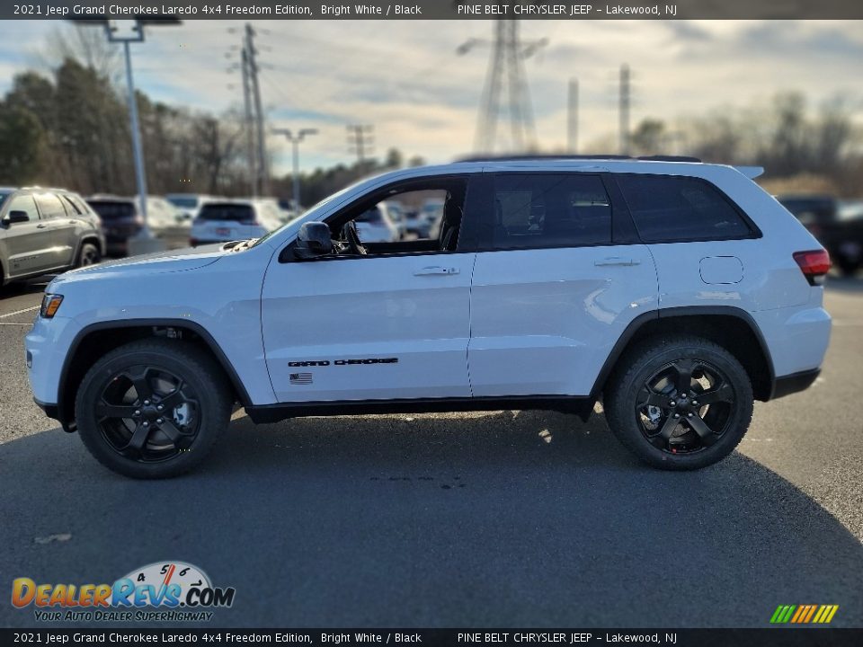 2021 Jeep Grand Cherokee Laredo 4x4 Freedom Edition Bright White / Black Photo #7