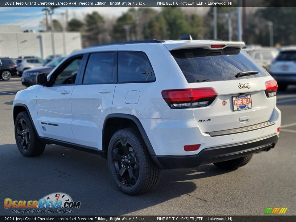 2021 Jeep Grand Cherokee Laredo 4x4 Freedom Edition Bright White / Black Photo #8