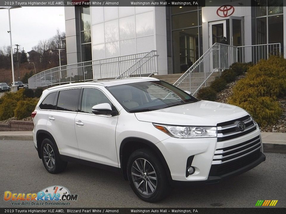 2019 Toyota Highlander XLE AWD Blizzard Pearl White / Almond Photo #1