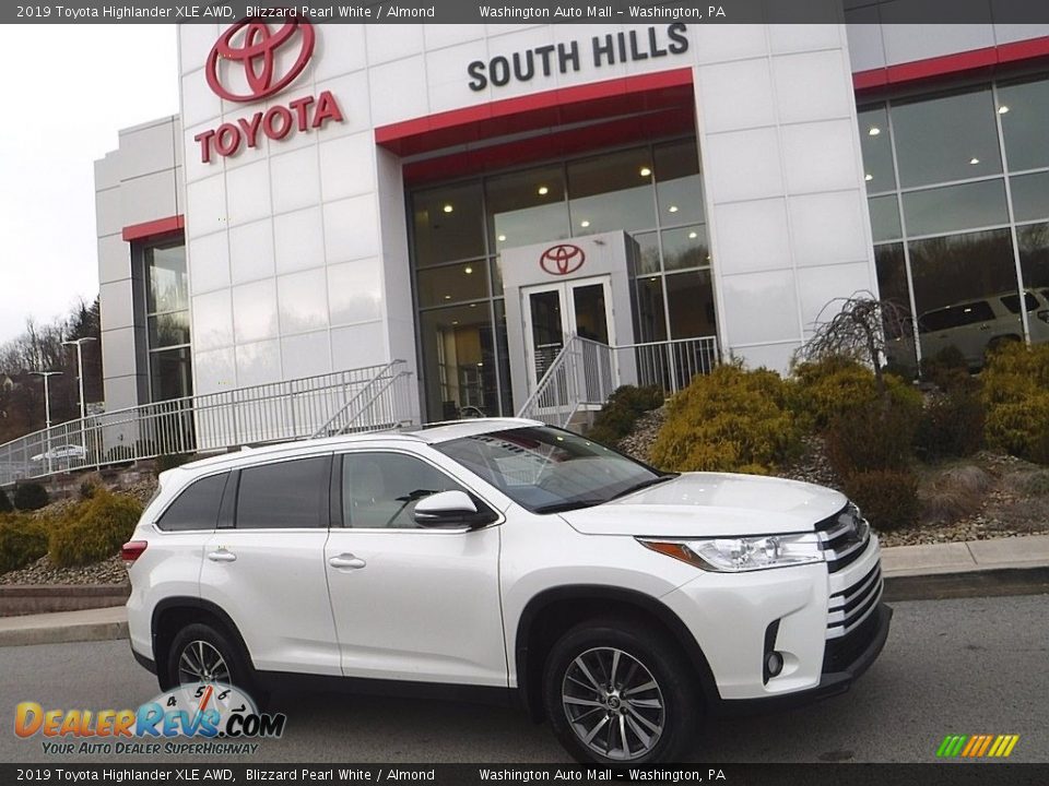 2019 Toyota Highlander XLE AWD Blizzard Pearl White / Almond Photo #2