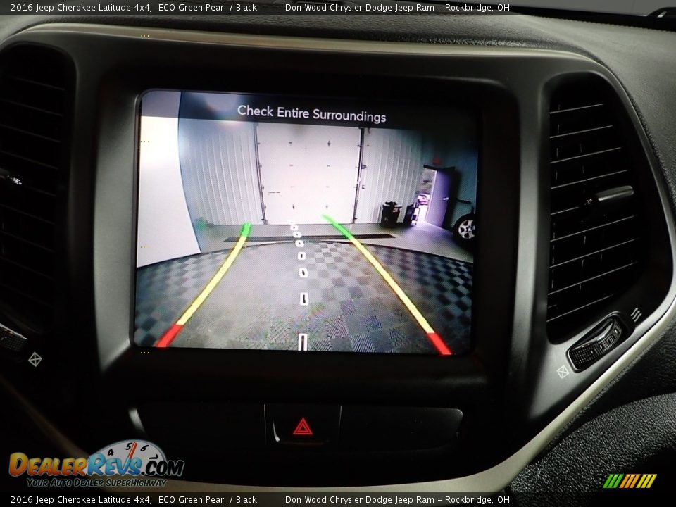 2016 Jeep Cherokee Latitude 4x4 ECO Green Pearl / Black Photo #2