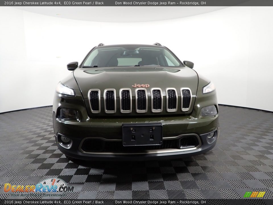 2016 Jeep Cherokee Latitude 4x4 ECO Green Pearl / Black Photo #5