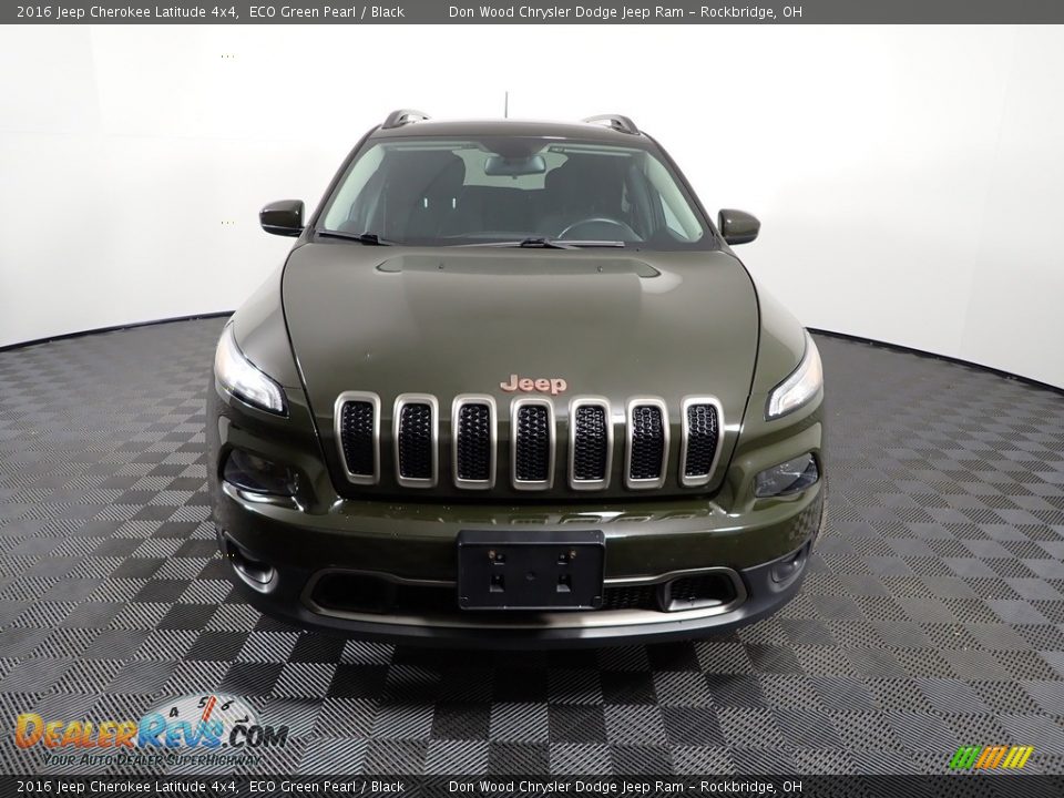 2016 Jeep Cherokee Latitude 4x4 ECO Green Pearl / Black Photo #6