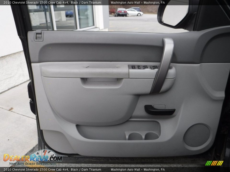 Door Panel of 2010 Chevrolet Silverado 1500 Crew Cab 4x4 Photo #14