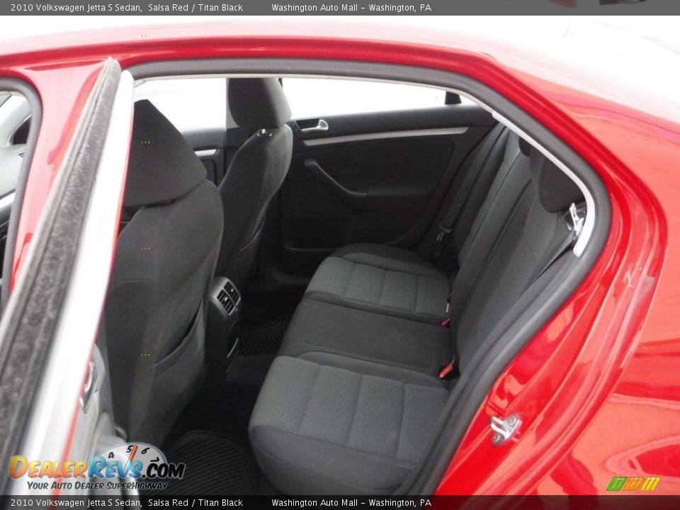 2010 Volkswagen Jetta S Sedan Salsa Red / Titan Black Photo #18